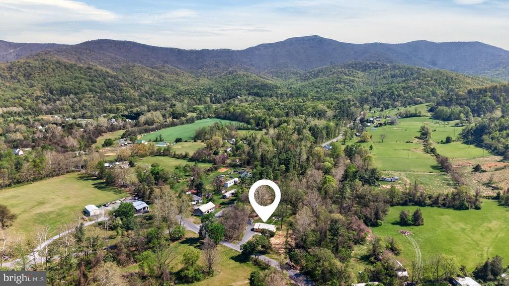 202 LAKE ARROWHEAD RD, LURAY, Virginia 22835, 3 Bedrooms Bedrooms, ,1 BathroomBathrooms,Residential,202 LAKE ARROWHEAD RD,VAPA2006298 MLS # VAPA2006298