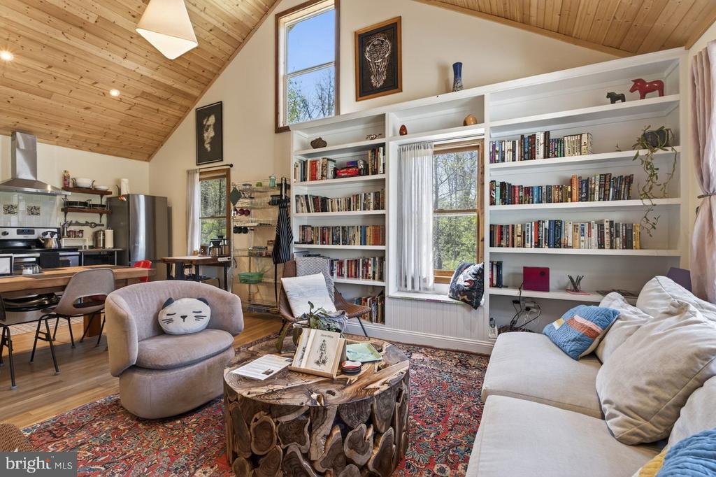 202 LAKE ARROWHEAD RD, LURAY, Virginia 22835, 3 Bedrooms Bedrooms, ,1 BathroomBathrooms,Residential,202 LAKE ARROWHEAD RD,VAPA2006298 MLS # VAPA2006298