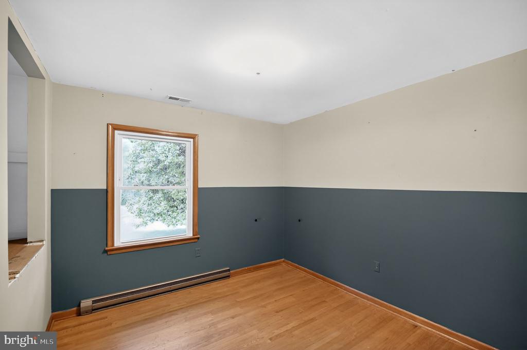 512 ROUND HILL RD, BOSTON, Virginia 22713, 4 Bedrooms Bedrooms, ,2 BathroomsBathrooms,Residential,512 ROUND HILL RD,VARP2002604 MLS # VARP2002604