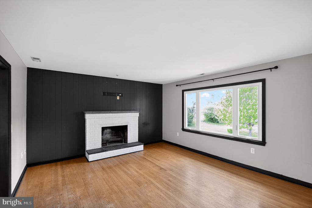 512 ROUND HILL RD, BOSTON, Virginia 22713, 4 Bedrooms Bedrooms, ,2 BathroomsBathrooms,Residential,512 ROUND HILL RD,VARP2002604 MLS # VARP2002604