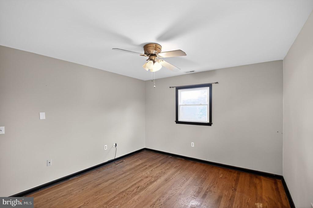 512 ROUND HILL RD, BOSTON, Virginia 22713, 4 Bedrooms Bedrooms, ,2 BathroomsBathrooms,Residential,512 ROUND HILL RD,VARP2002604 MLS # VARP2002604