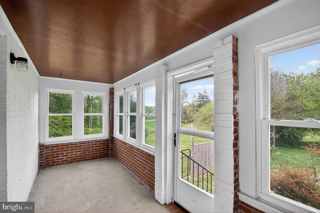 512 ROUND HILL RD, BOSTON, Virginia 22713, 4 Bedrooms Bedrooms, ,2 BathroomsBathrooms,Residential,512 ROUND HILL RD,VARP2002604 MLS # VARP2002604