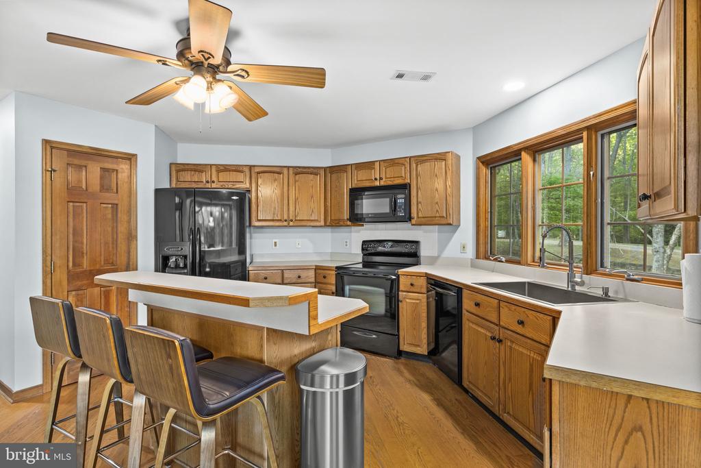 5500 HICKORY TREE LN, MINERAL, Virginia 23117, 4 Bedrooms Bedrooms, ,3 BathroomsBathrooms,Residential,5500 HICKORY TREE LN,VASP2041084 MLS # VASP2041084