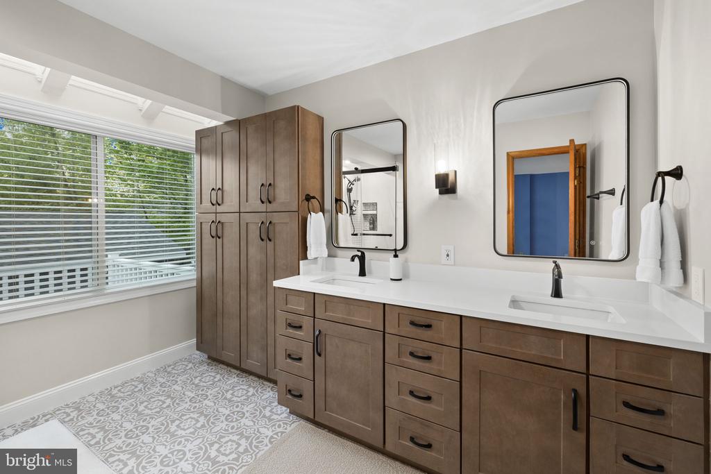 5500 HICKORY TREE LN, MINERAL, Virginia 23117, 4 Bedrooms Bedrooms, ,3 BathroomsBathrooms,Residential,5500 HICKORY TREE LN,VASP2041084 MLS # VASP2041084