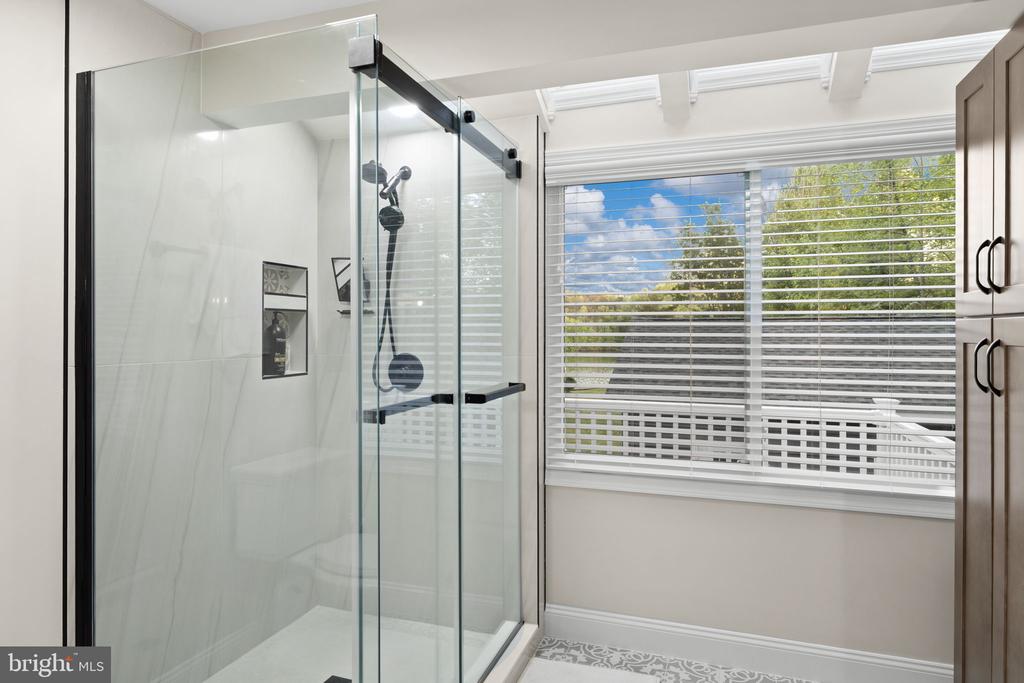 5500 HICKORY TREE LN, MINERAL, Virginia 23117, 4 Bedrooms Bedrooms, ,3 BathroomsBathrooms,Residential,5500 HICKORY TREE LN,VASP2041084 MLS # VASP2041084