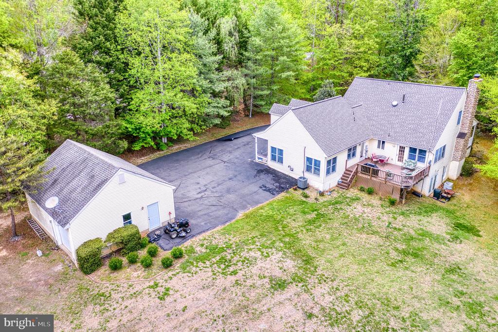 2356 WILDWOOD CIR, AMISSVILLE, Virginia 20106, 3 Bedrooms Bedrooms, ,2 BathroomsBathrooms,Residential,2356 WILDWOOD CIR,VACU2013406 MLS # VACU2013406