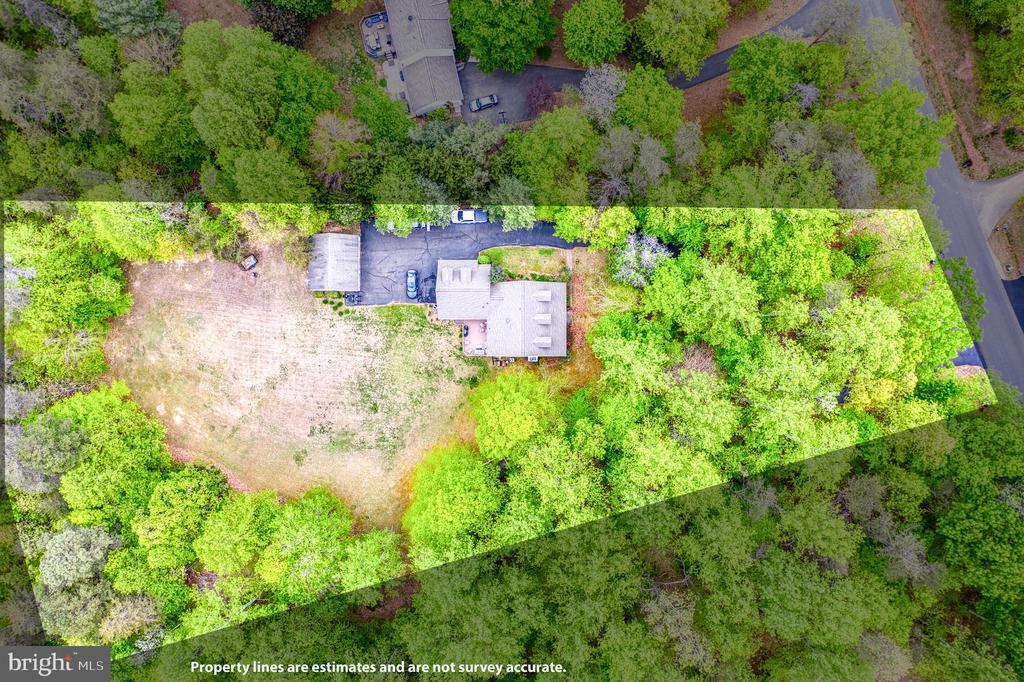 2356 WILDWOOD CIR, AMISSVILLE, Virginia 20106, 3 Bedrooms Bedrooms, ,2 BathroomsBathrooms,Residential,2356 WILDWOOD CIR,VACU2013406 MLS # VACU2013406