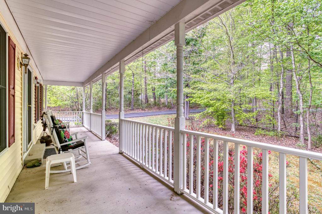 2356 WILDWOOD CIR, AMISSVILLE, Virginia 20106, 3 Bedrooms Bedrooms, ,2 BathroomsBathrooms,Residential,2356 WILDWOOD CIR,VACU2013406 MLS # VACU2013406