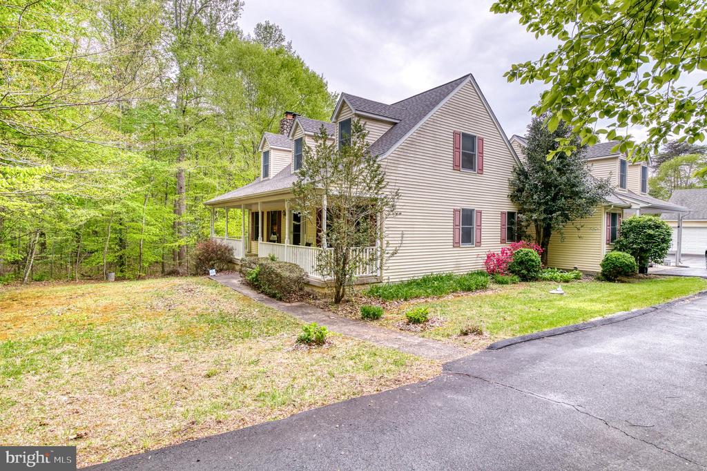 2356 WILDWOOD CIR, AMISSVILLE, Virginia 20106, 3 Bedrooms Bedrooms, ,2 BathroomsBathrooms,Residential,2356 WILDWOOD CIR,VACU2013406 MLS # VACU2013406