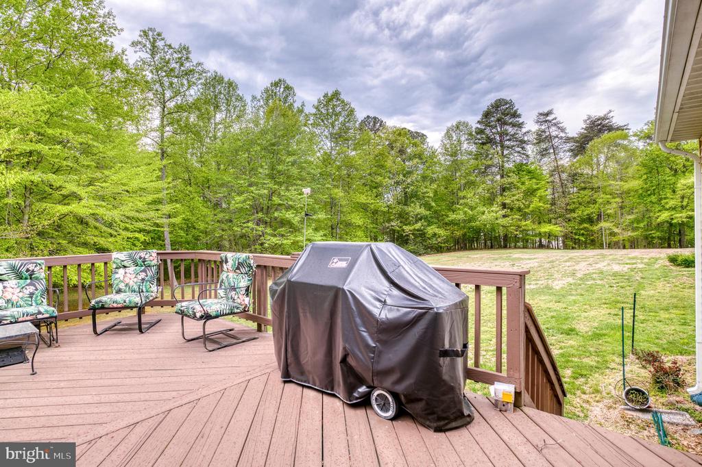 2356 WILDWOOD CIR, AMISSVILLE, Virginia 20106, 3 Bedrooms Bedrooms, ,2 BathroomsBathrooms,Residential,2356 WILDWOOD CIR,VACU2013406 MLS # VACU2013406