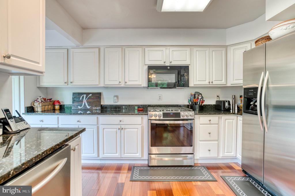 2356 WILDWOOD CIR, AMISSVILLE, Virginia 20106, 3 Bedrooms Bedrooms, ,2 BathroomsBathrooms,Residential,2356 WILDWOOD CIR,VACU2013406 MLS # VACU2013406