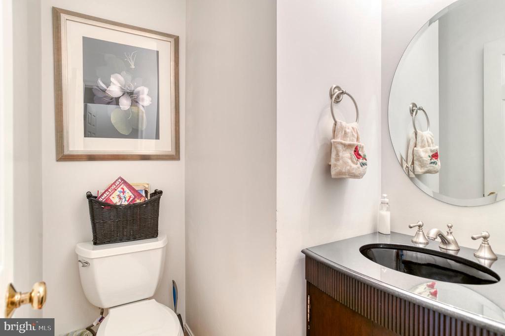 2356 WILDWOOD CIR, AMISSVILLE, Virginia 20106, 3 Bedrooms Bedrooms, ,2 BathroomsBathrooms,Residential,2356 WILDWOOD CIR,VACU2013406 MLS # VACU2013406