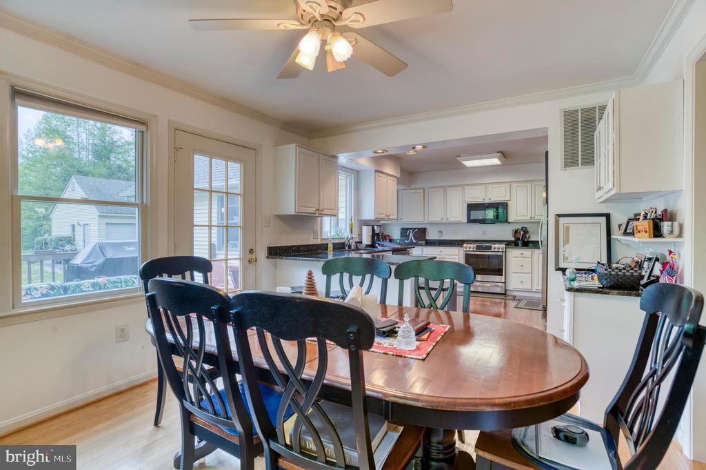 2356 WILDWOOD CIR, AMISSVILLE, Virginia 20106, 3 Bedrooms Bedrooms, ,2 BathroomsBathrooms,Residential,2356 WILDWOOD CIR,VACU2013406 MLS # VACU2013406