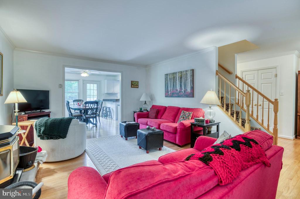 2356 WILDWOOD CIR, AMISSVILLE, Virginia 20106, 3 Bedrooms Bedrooms, ,2 BathroomsBathrooms,Residential,2356 WILDWOOD CIR,VACU2013406 MLS # VACU2013406