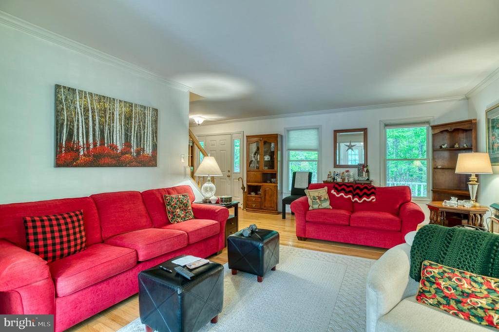 2356 WILDWOOD CIR, AMISSVILLE, Virginia 20106, 3 Bedrooms Bedrooms, ,2 BathroomsBathrooms,Residential,2356 WILDWOOD CIR,VACU2013406 MLS # VACU2013406