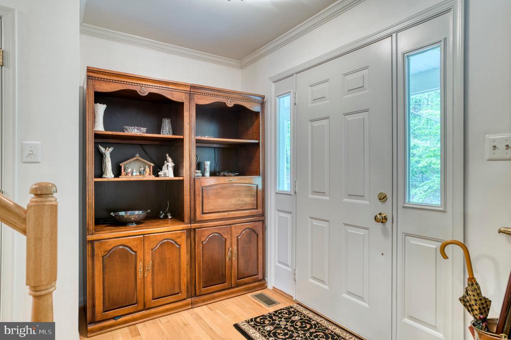 2356 WILDWOOD CIR, AMISSVILLE, Virginia 20106, 3 Bedrooms Bedrooms, ,2 BathroomsBathrooms,Residential,2356 WILDWOOD CIR,VACU2013406 MLS # VACU2013406