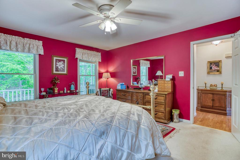 2356 WILDWOOD CIR, AMISSVILLE, Virginia 20106, 3 Bedrooms Bedrooms, ,2 BathroomsBathrooms,Residential,2356 WILDWOOD CIR,VACU2013406 MLS # VACU2013406