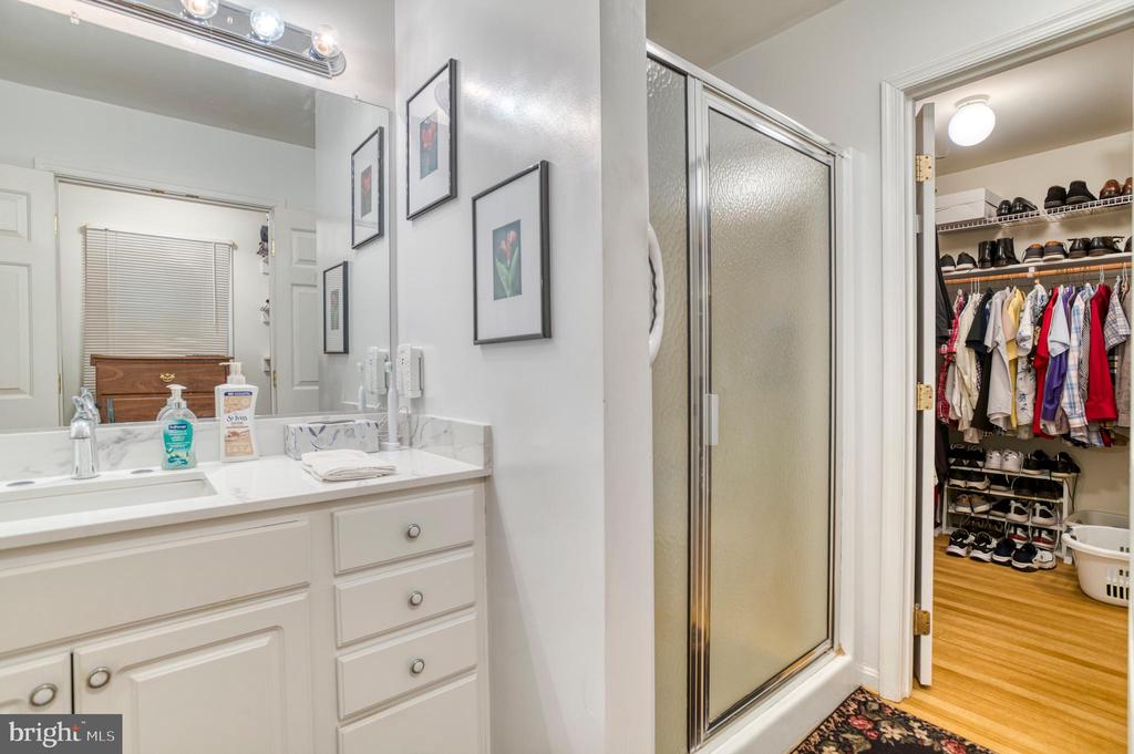 2356 WILDWOOD CIR, AMISSVILLE, Virginia 20106, 3 Bedrooms Bedrooms, ,2 BathroomsBathrooms,Residential,2356 WILDWOOD CIR,VACU2013406 MLS # VACU2013406