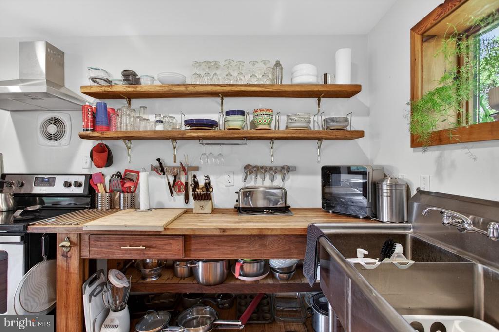 6261 S PAGE VALLEY RD, LURAY, Virginia 22835, 2 Bedrooms Bedrooms, ,1 BathroomBathrooms,Residential,6261 S PAGE VALLEY RD,VAPA2006304 MLS # VAPA2006304