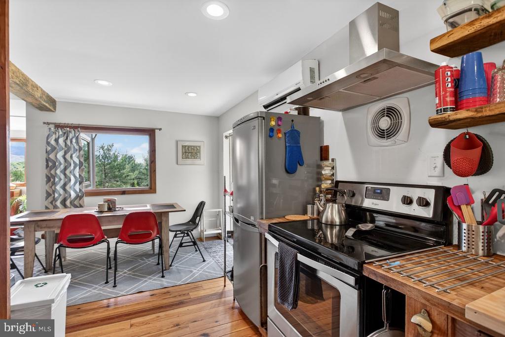 6261 S PAGE VALLEY RD, LURAY, Virginia 22835, 2 Bedrooms Bedrooms, ,1 BathroomBathrooms,Residential,6261 S PAGE VALLEY RD,VAPA2006304 MLS # VAPA2006304