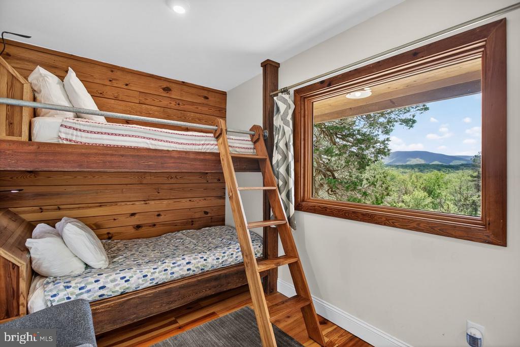 6261 S PAGE VALLEY RD, LURAY, Virginia 22835, 2 Bedrooms Bedrooms, ,1 BathroomBathrooms,Residential,6261 S PAGE VALLEY RD,VAPA2006304 MLS # VAPA2006304