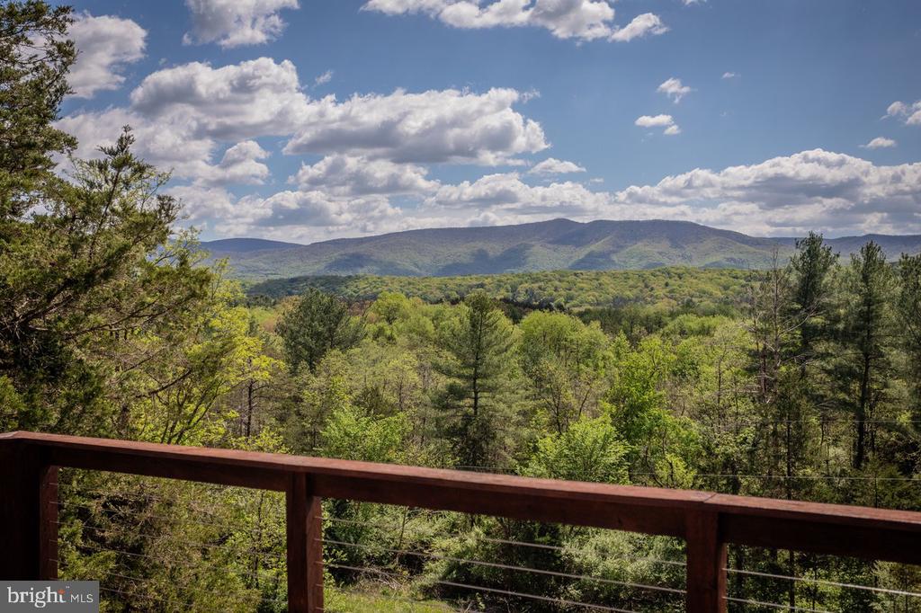 6261 S PAGE VALLEY RD, LURAY, Virginia 22835, 2 Bedrooms Bedrooms, ,1 BathroomBathrooms,Residential,6261 S PAGE VALLEY RD,VAPA2006304 MLS # VAPA2006304