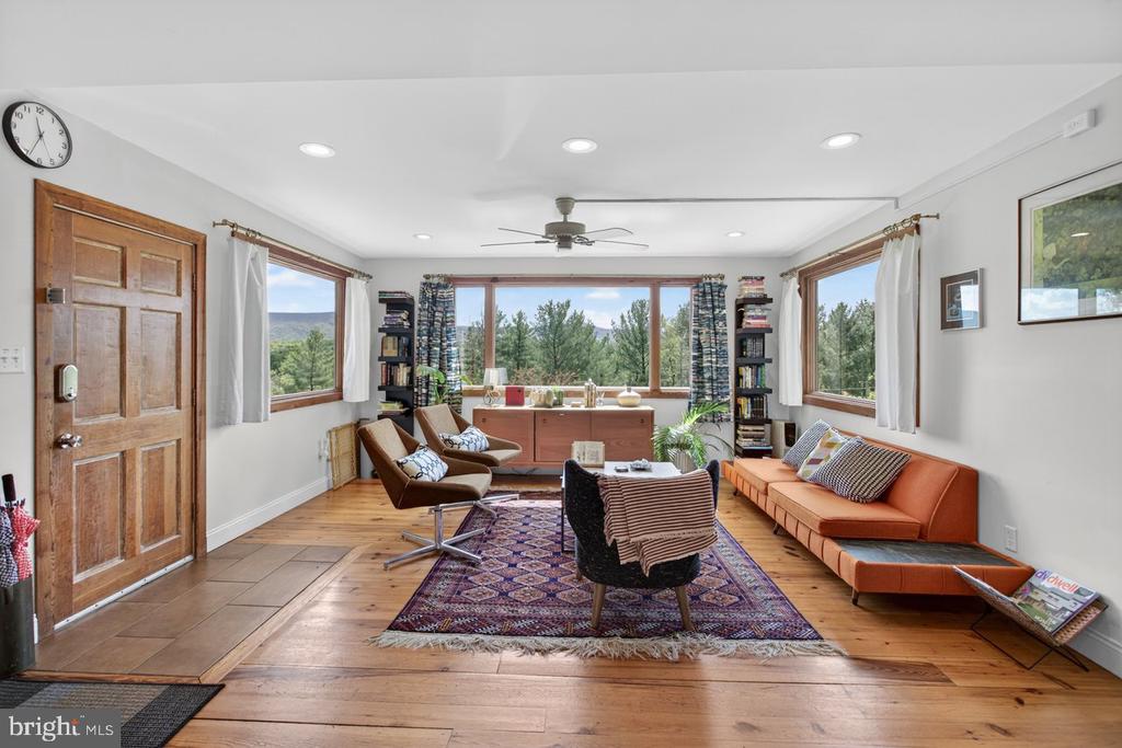 6261 S PAGE VALLEY RD, LURAY, Virginia 22835, 2 Bedrooms Bedrooms, ,1 BathroomBathrooms,Residential,6261 S PAGE VALLEY RD,VAPA2006304 MLS # VAPA2006304