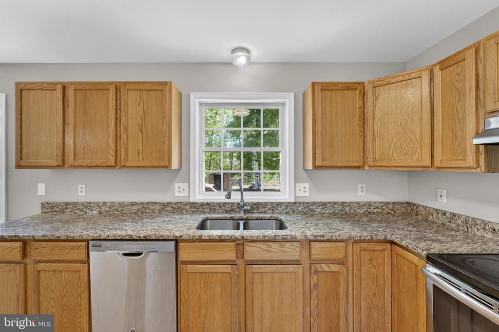 6973 JUSTIN CT E, REMINGTON, Virginia 22734, 4 Bedrooms Bedrooms, ,2 BathroomsBathrooms,Residential,6973 JUSTIN CT E,VAFQ2021704 MLS # VAFQ2021704