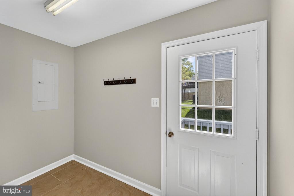 6973 JUSTIN CT E, REMINGTON, Virginia 22734, 4 Bedrooms Bedrooms, ,2 BathroomsBathrooms,Residential,6973 JUSTIN CT E,VAFQ2021704 MLS # VAFQ2021704