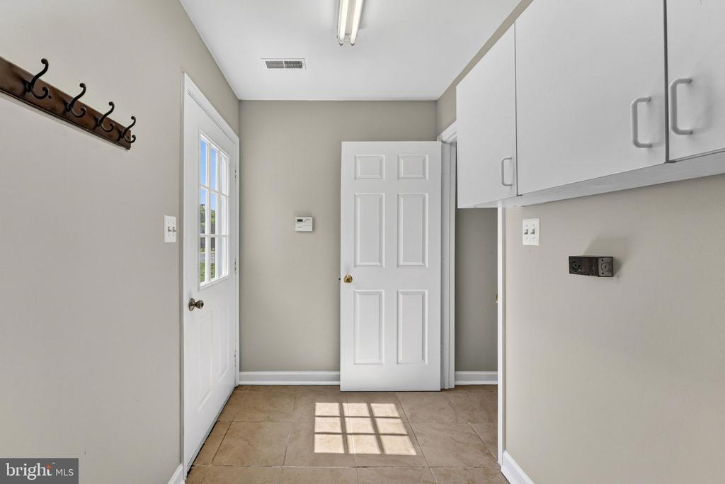 6973 JUSTIN CT E, REMINGTON, Virginia 22734, 4 Bedrooms Bedrooms, ,2 BathroomsBathrooms,Residential,6973 JUSTIN CT E,VAFQ2021704 MLS # VAFQ2021704