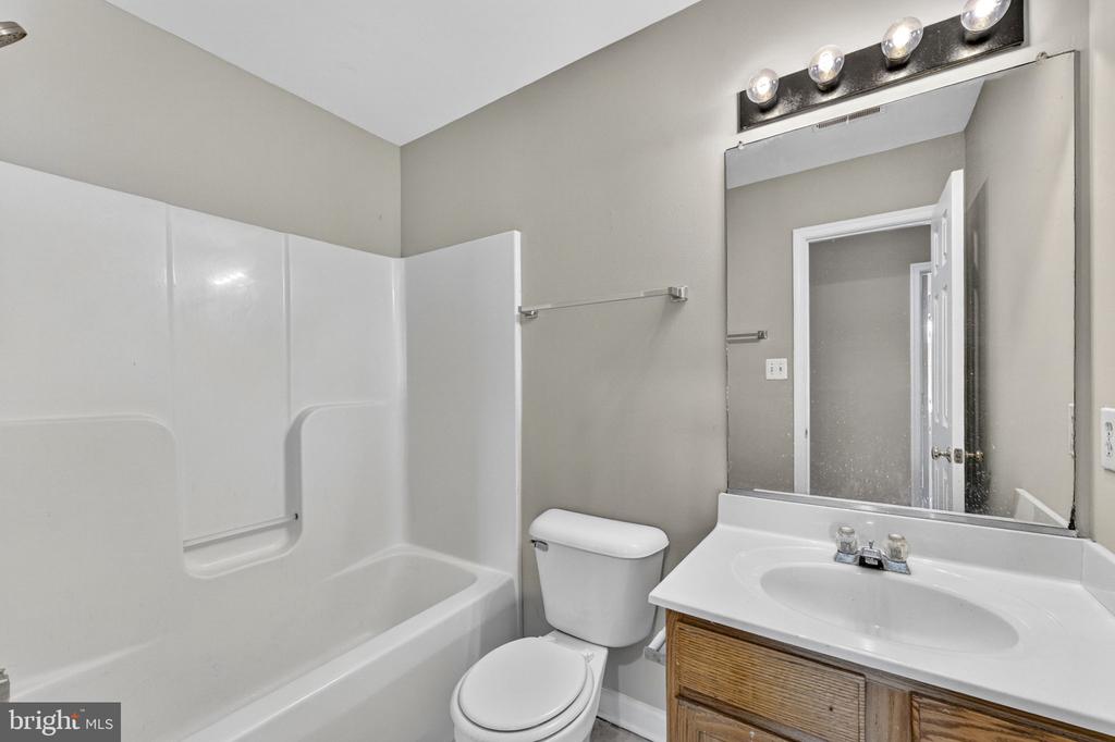 6973 JUSTIN CT E, REMINGTON, Virginia 22734, 4 Bedrooms Bedrooms, ,2 BathroomsBathrooms,Residential,6973 JUSTIN CT E,VAFQ2021704 MLS # VAFQ2021704