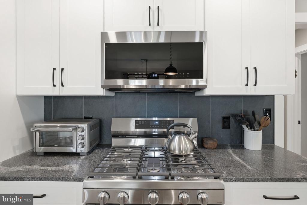 677 WEAVER HOLLOW RD, BANCO, Virginia 22711, 2 Bedrooms Bedrooms, ,1 BathroomBathrooms,Residential,677 WEAVER HOLLOW RD,VAMA2002716 MLS # VAMA2002716