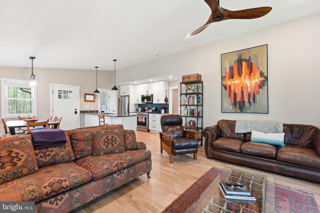 677 WEAVER HOLLOW RD, BANCO, Virginia 22711, 2 Bedrooms Bedrooms, ,1 BathroomBathrooms,Residential,677 WEAVER HOLLOW RD,VAMA2002716 MLS # VAMA2002716