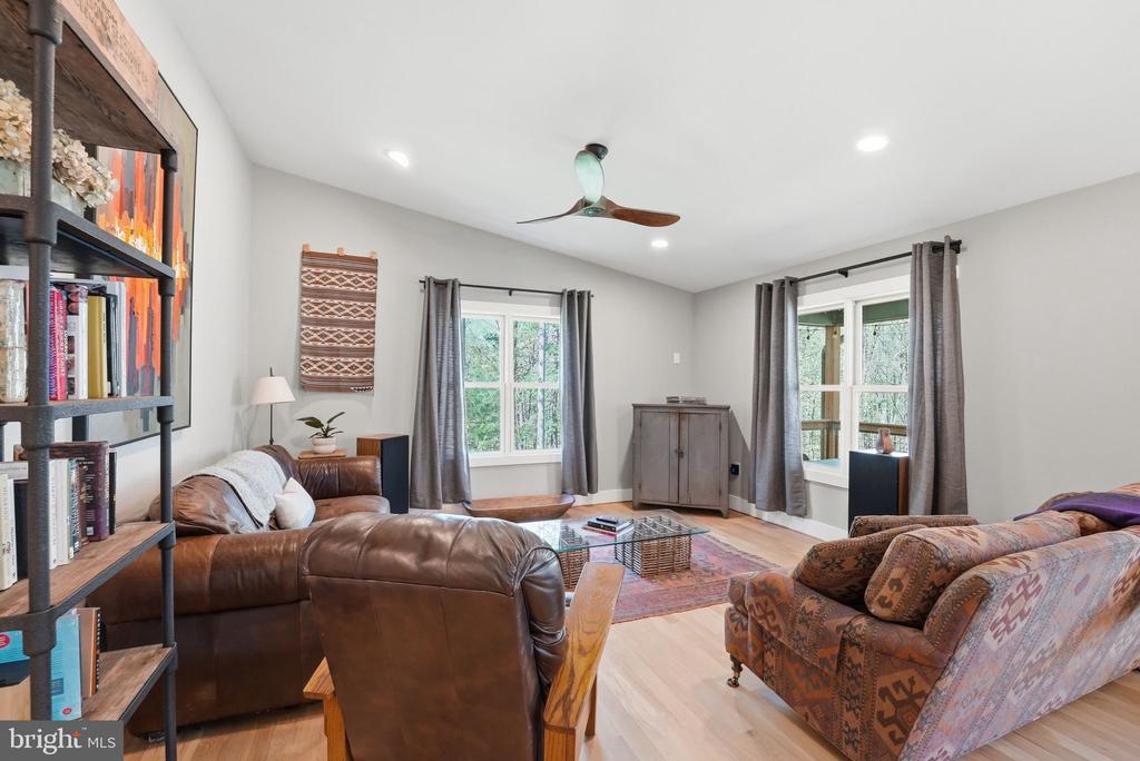 677 WEAVER HOLLOW RD, BANCO, Virginia 22711, 2 Bedrooms Bedrooms, ,1 BathroomBathrooms,Residential,677 WEAVER HOLLOW RD,VAMA2002716 MLS # VAMA2002716