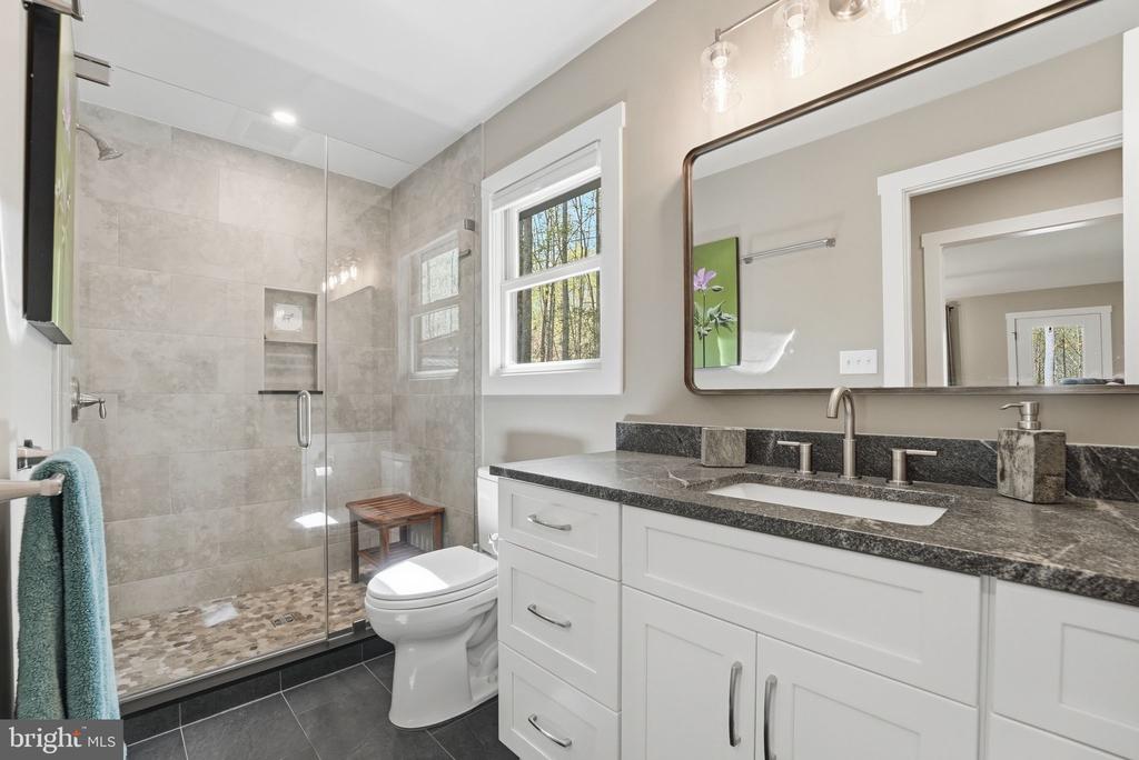 677 WEAVER HOLLOW RD, BANCO, Virginia 22711, 2 Bedrooms Bedrooms, ,1 BathroomBathrooms,Residential,677 WEAVER HOLLOW RD,VAMA2002716 MLS # VAMA2002716