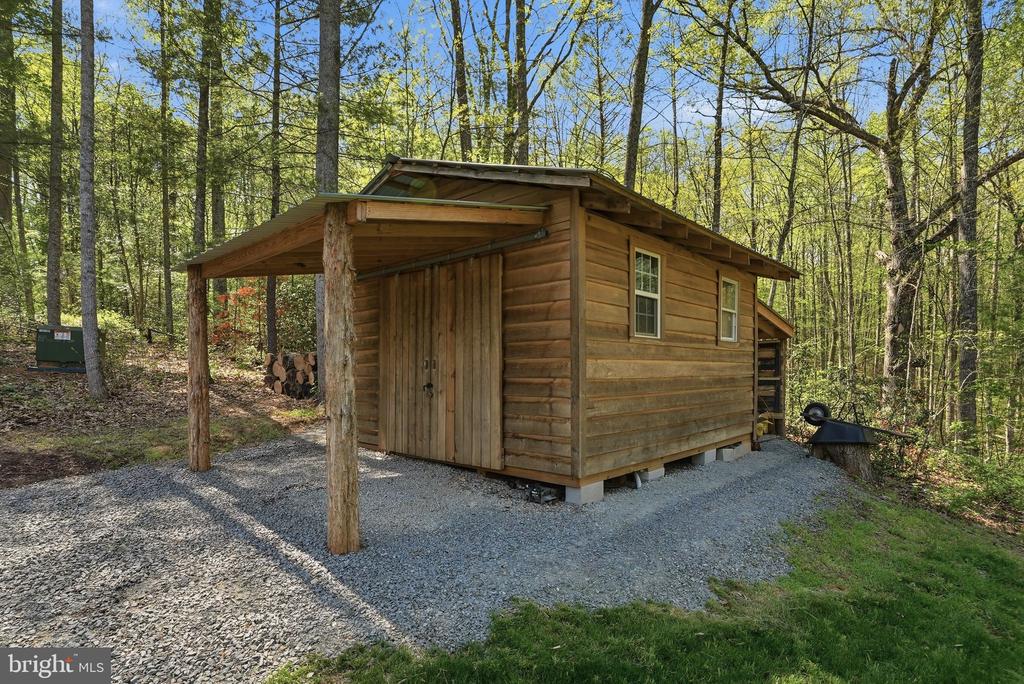 677 WEAVER HOLLOW RD, BANCO, Virginia 22711, 2 Bedrooms Bedrooms, ,1 BathroomBathrooms,Residential,677 WEAVER HOLLOW RD,VAMA2002716 MLS # VAMA2002716