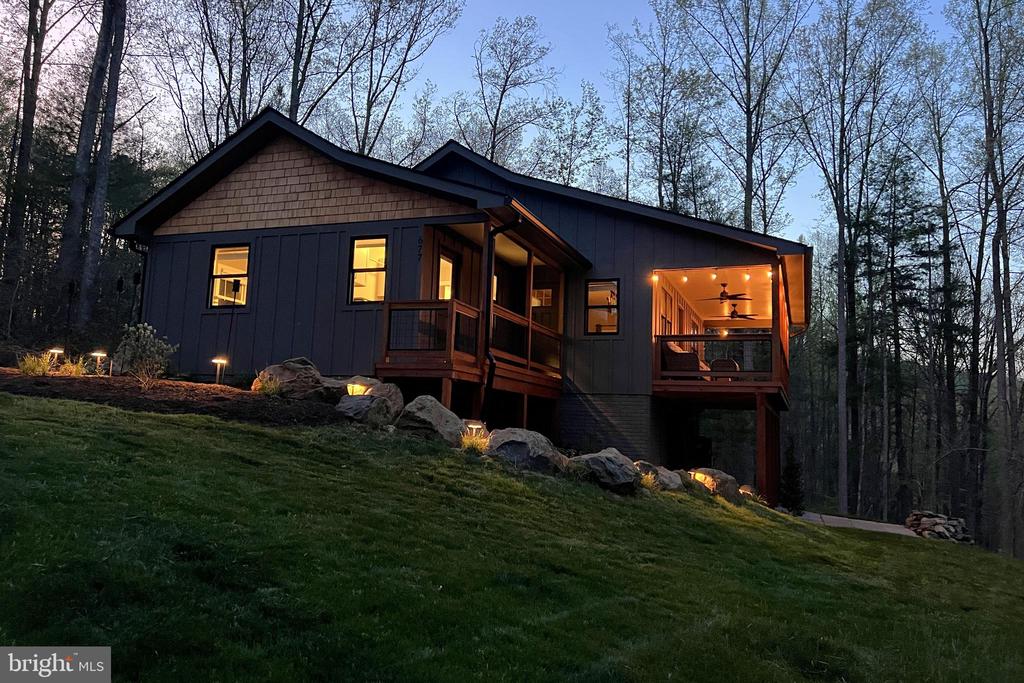 677 WEAVER HOLLOW RD, BANCO, Virginia 22711, 2 Bedrooms Bedrooms, ,1 BathroomBathrooms,Residential,677 WEAVER HOLLOW RD,VAMA2002716 MLS # VAMA2002716