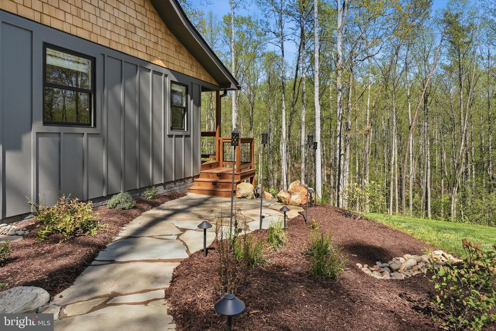 677 WEAVER HOLLOW RD, BANCO, Virginia 22711, 2 Bedrooms Bedrooms, ,1 BathroomBathrooms,Residential,677 WEAVER HOLLOW RD,VAMA2002716 MLS # VAMA2002716