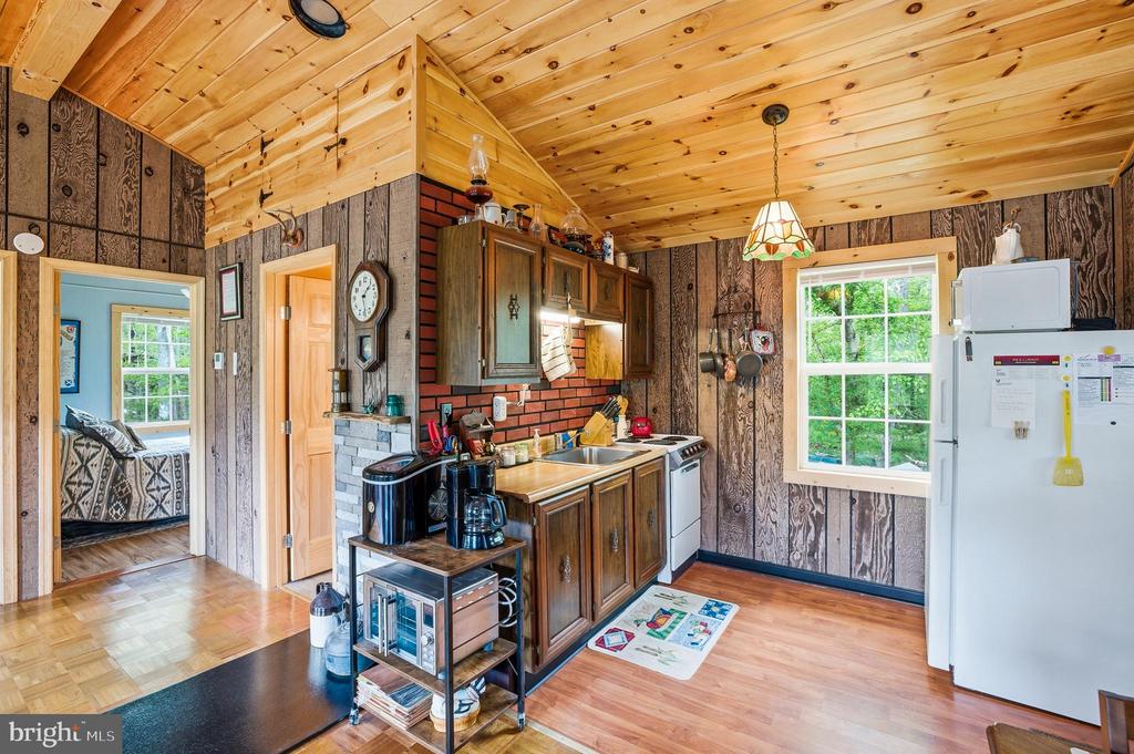 789 MILL RUN RD, SHENANDOAH, Virginia 22849, 2 Bedrooms Bedrooms, ,1 BathroomBathrooms,Residential,789 MILL RUN RD,VAPA2006286 MLS # VAPA2006286