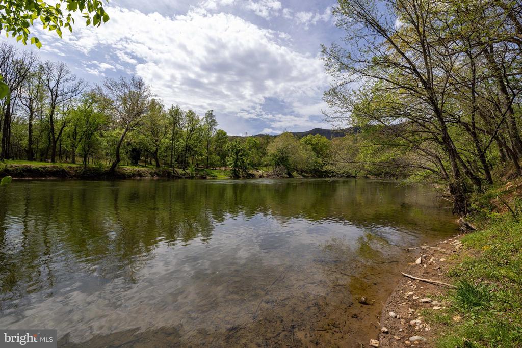 789 MILL RUN RD, SHENANDOAH, Virginia 22849, 2 Bedrooms Bedrooms, ,1 BathroomBathrooms,Residential,789 MILL RUN RD,VAPA2006286 MLS # VAPA2006286