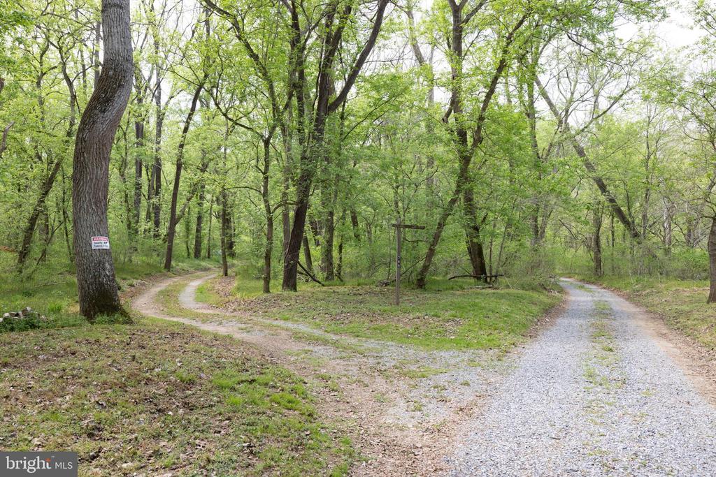 789 MILL RUN RD, SHENANDOAH, Virginia 22849, 2 Bedrooms Bedrooms, ,1 BathroomBathrooms,Residential,789 MILL RUN RD,VAPA2006286 MLS # VAPA2006286