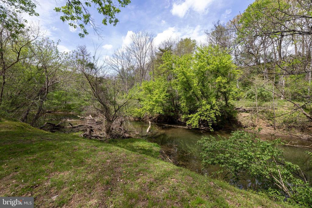 789 MILL RUN RD, SHENANDOAH, Virginia 22849, 2 Bedrooms Bedrooms, ,1 BathroomBathrooms,Residential,789 MILL RUN RD,VAPA2006286 MLS # VAPA2006286