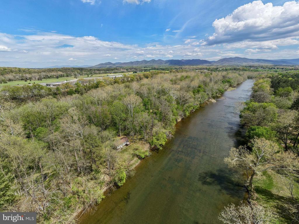 789 MILL RUN RD, SHENANDOAH, Virginia 22849, 2 Bedrooms Bedrooms, ,1 BathroomBathrooms,Residential,789 MILL RUN RD,VAPA2006286 MLS # VAPA2006286