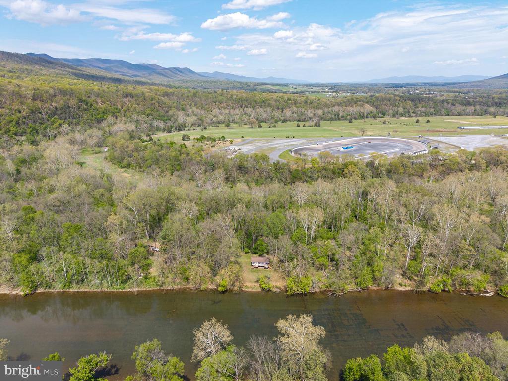 789 MILL RUN RD, SHENANDOAH, Virginia 22849, 2 Bedrooms Bedrooms, ,1 BathroomBathrooms,Residential,789 MILL RUN RD,VAPA2006286 MLS # VAPA2006286