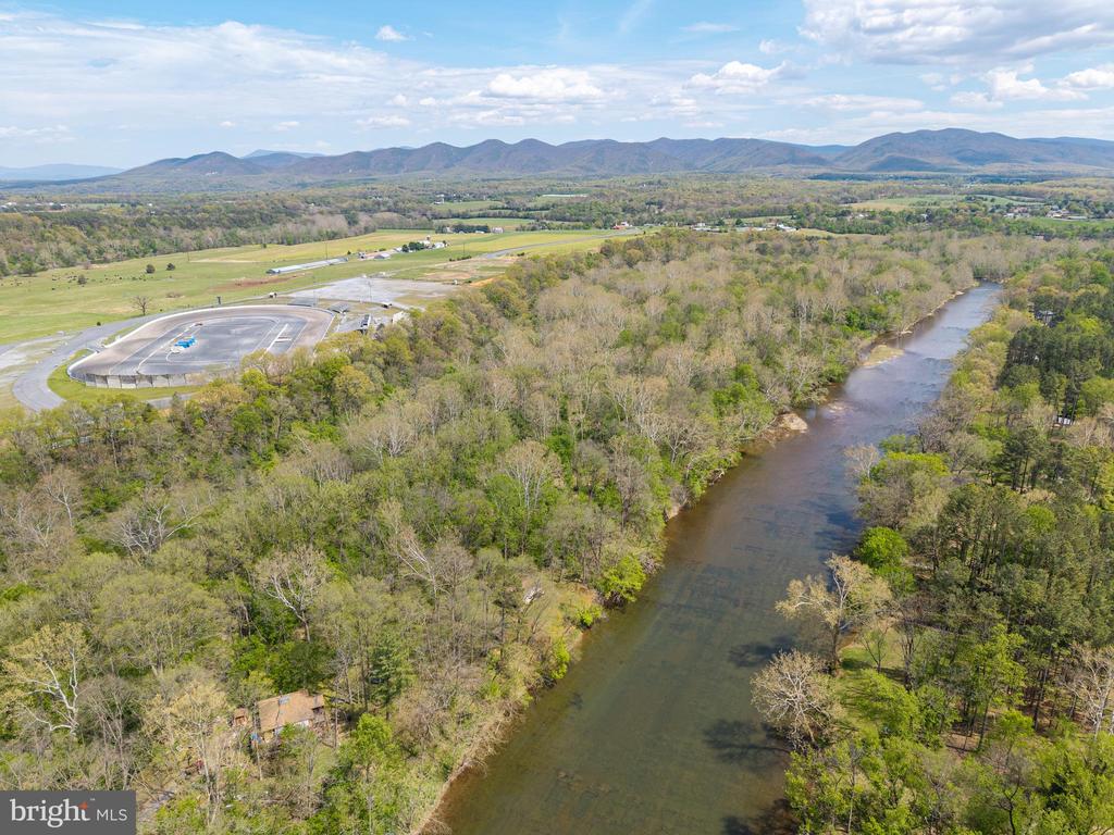 789 MILL RUN RD, SHENANDOAH, Virginia 22849, 2 Bedrooms Bedrooms, ,1 BathroomBathrooms,Residential,789 MILL RUN RD,VAPA2006286 MLS # VAPA2006286