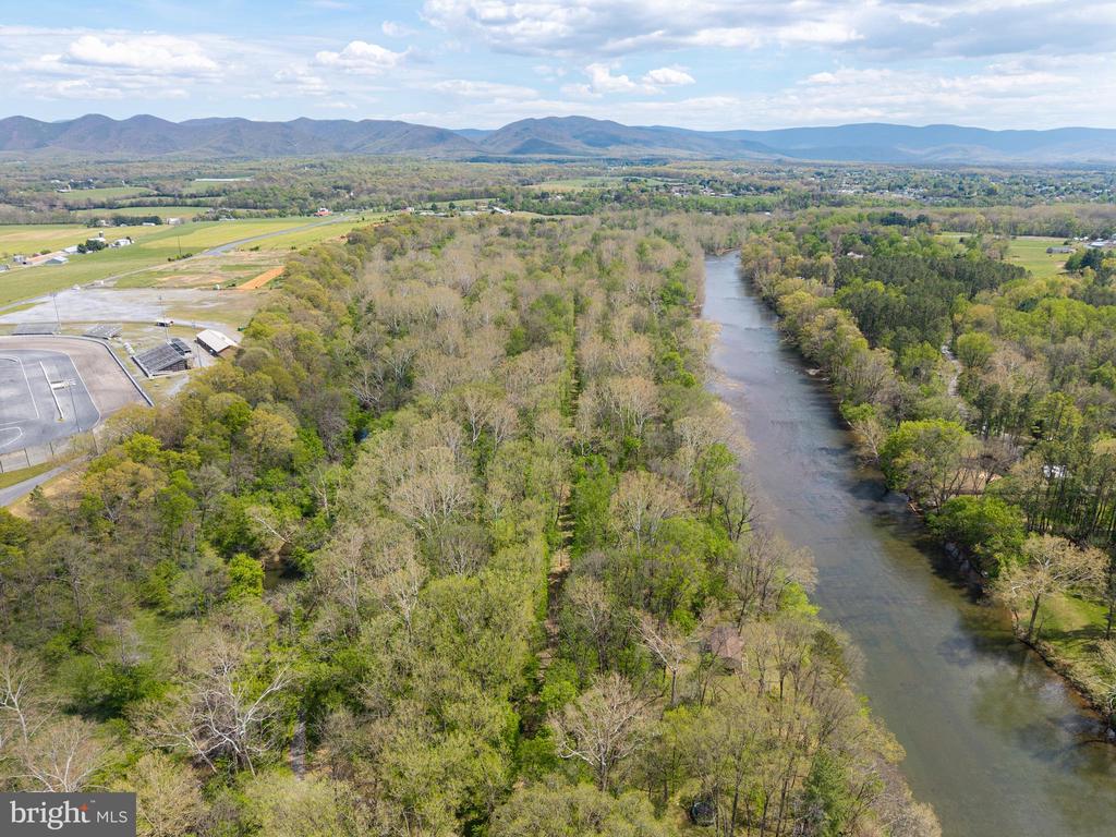 789 MILL RUN RD, SHENANDOAH, Virginia 22849, 2 Bedrooms Bedrooms, ,1 BathroomBathrooms,Residential,789 MILL RUN RD,VAPA2006286 MLS # VAPA2006286