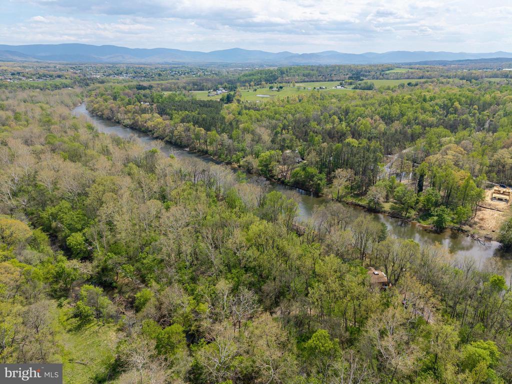 789 MILL RUN RD, SHENANDOAH, Virginia 22849, 2 Bedrooms Bedrooms, ,1 BathroomBathrooms,Residential,789 MILL RUN RD,VAPA2006286 MLS # VAPA2006286