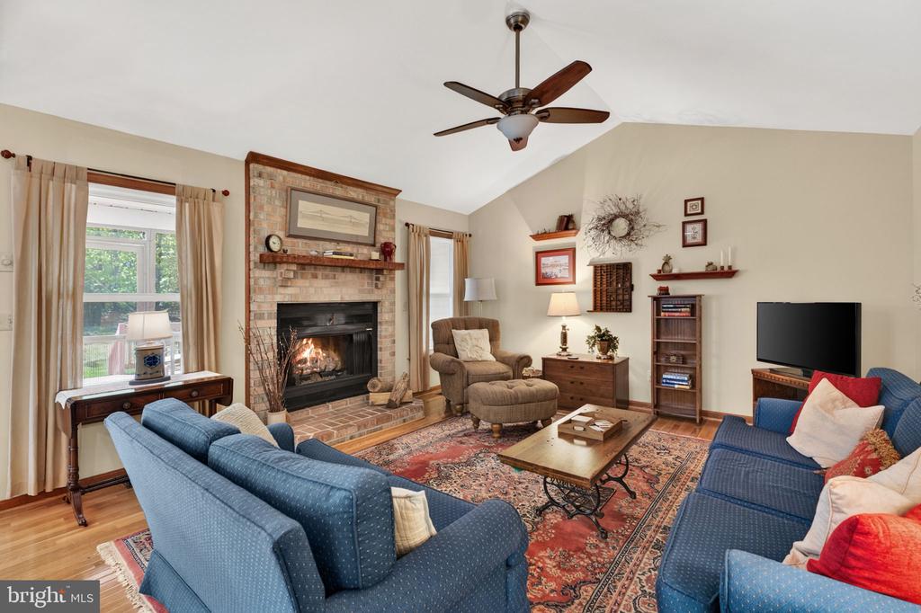 111 PATRICK HENRY CT, LOCUST GROVE, Virginia 22508, 4 Bedrooms Bedrooms, ,2 BathroomsBathrooms,Residential,111 PATRICK HENRY CT,VAOR2013946 MLS # VAOR2013946