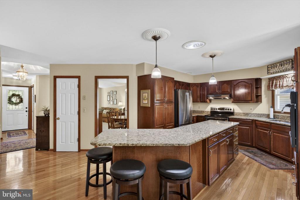 111 PATRICK HENRY CT, LOCUST GROVE, Virginia 22508, 4 Bedrooms Bedrooms, ,2 BathroomsBathrooms,Residential,111 PATRICK HENRY CT,VAOR2013946 MLS # VAOR2013946