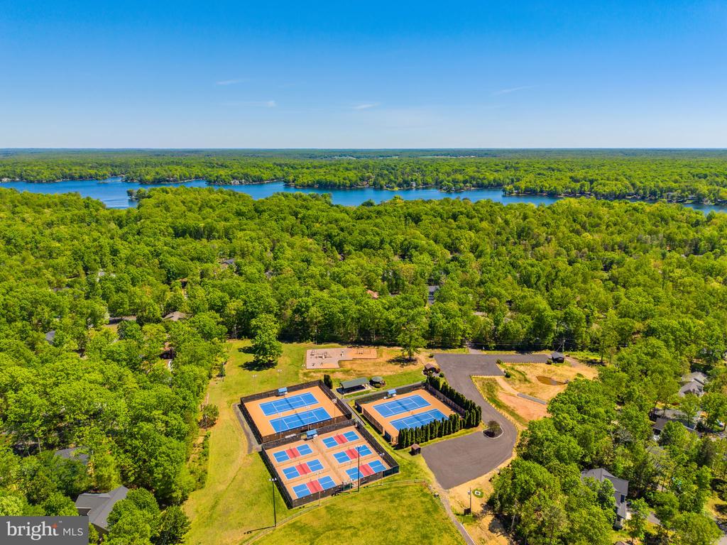 111 PATRICK HENRY CT, LOCUST GROVE, Virginia 22508, 4 Bedrooms Bedrooms, ,2 BathroomsBathrooms,Residential,111 PATRICK HENRY CT,VAOR2013946 MLS # VAOR2013946